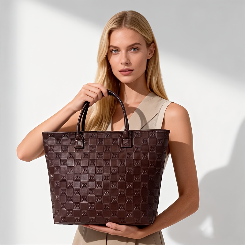 ライトラグジュアリー ディープブラウン キルティング柄 レデ - Women Bags On Sale のレビューと価格