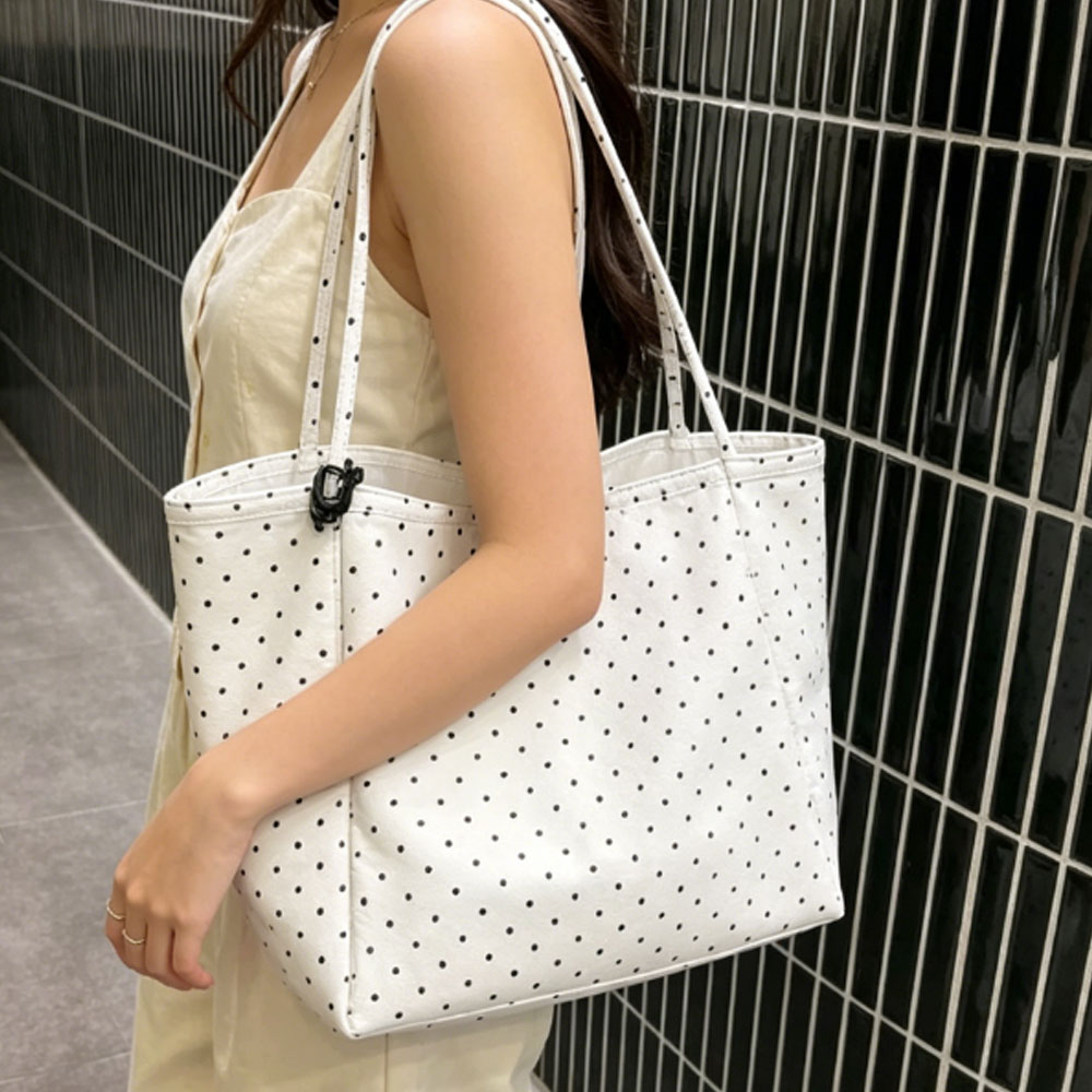 大容量の新しい水玉模様のキャンバスバッグ、韓国風女子学生用ト - Women Bags On Sale のレビューと価格